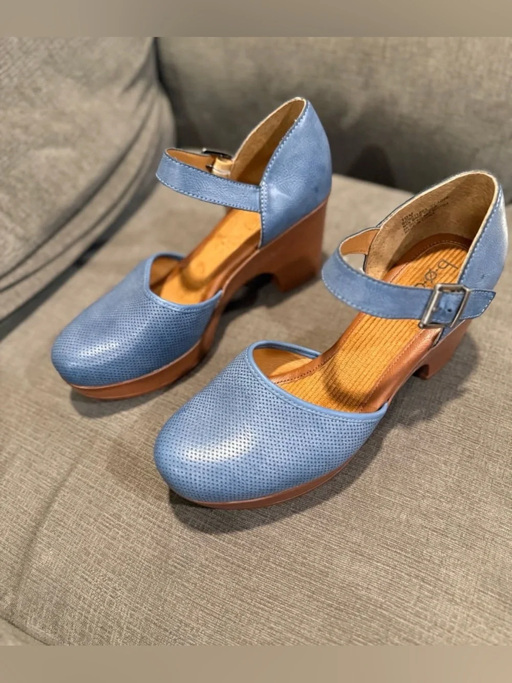 Born Blue Leather Mary Jane Platform Clogs Heels Size 10 NWOT Never Worn